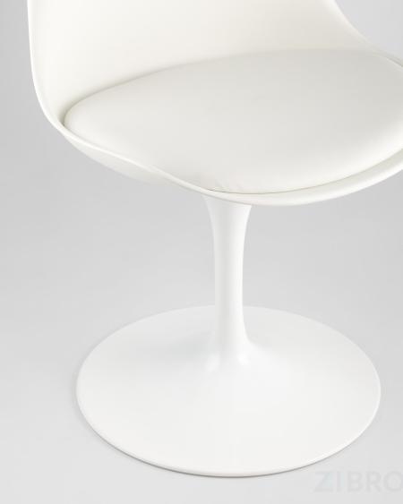Tulip белая, 2 стула, диаметр стола 80 см