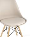 Стул Eames Soft бежевый обеденный сиденье экокожа ножки из массива бука