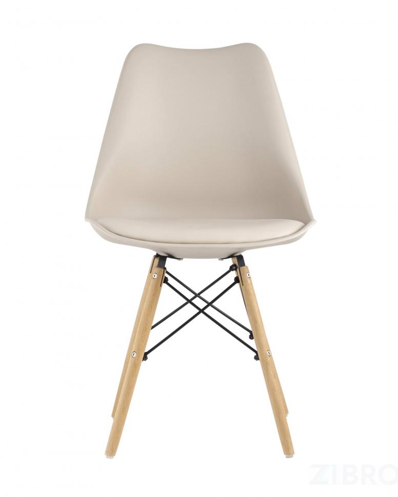 Стул Eames Soft бежевый обеденный сиденье экокожа ножки из массива бука