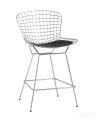 с низкой спинкой Bertoia хромированный металл с черной подушкой из экокожи