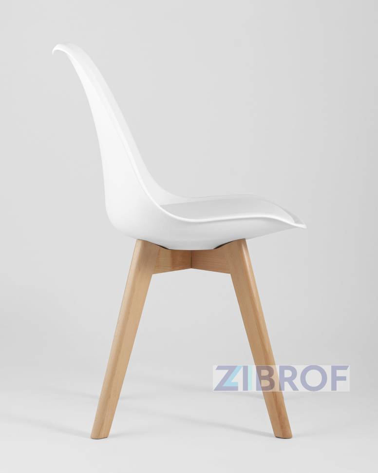 Eames DST, диаметр стола 80 см, 3 стула Frankfurt белые