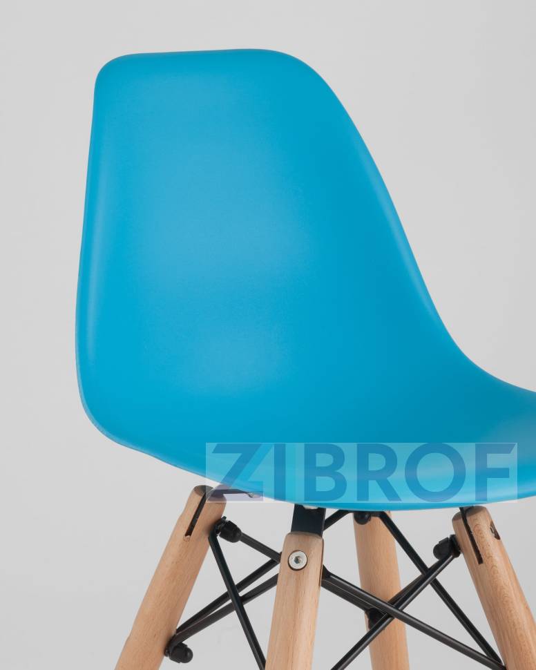 Комплект мебели детский стол Eames белый, 3 стула голубые