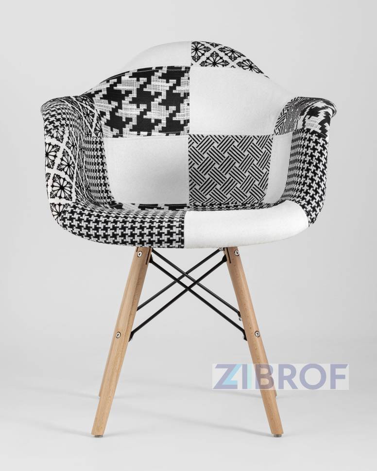 Обеденная группа стол Rondo раскладной 100-135*100 см белый, 4 кресла Eames пэчворк черно-белые