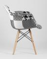 Обеденная группа стол Rondo раскладной 100-135*100 см белый, 4 кресла Eames пэчворк черно-белые