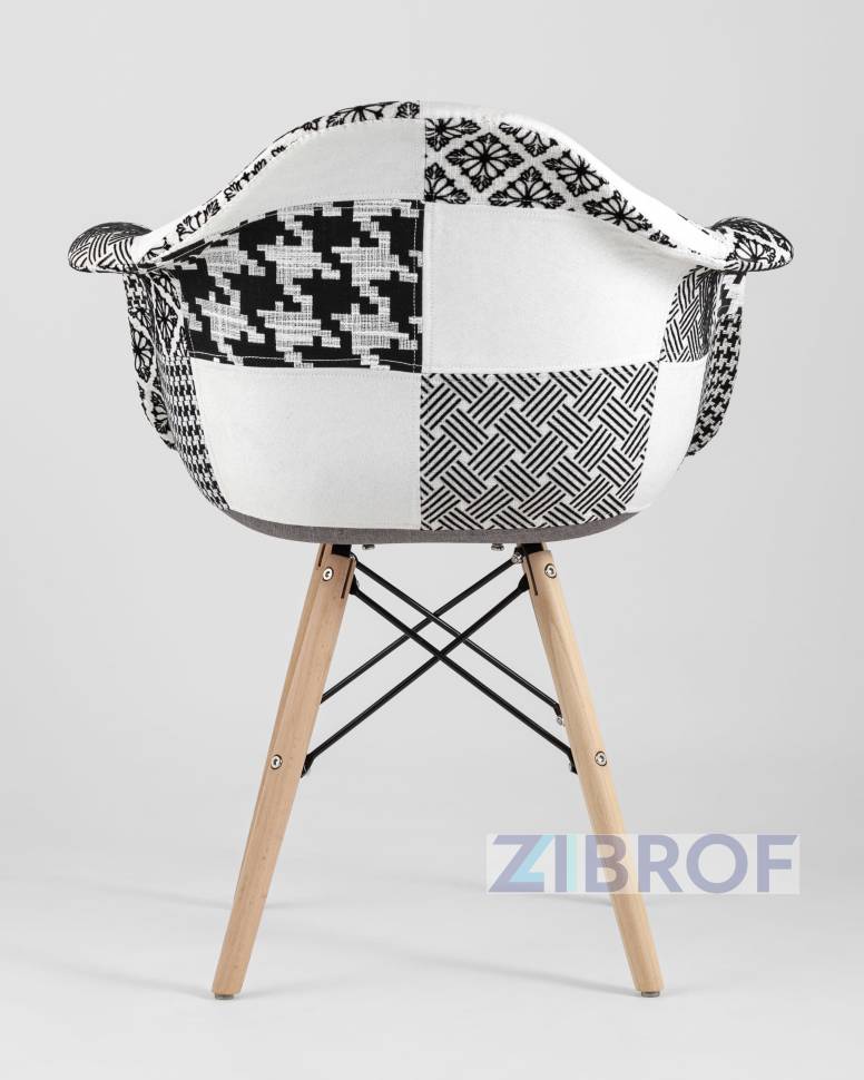 Обеденная группа стол Rondo раскладной 100-135*100 см белый, 4 кресла Eames пэчворк черно-белые