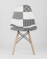 Обеденная группа стол Rondo раскладной 100-135*100 см белый, стулья Eames пэчворк черно-белые